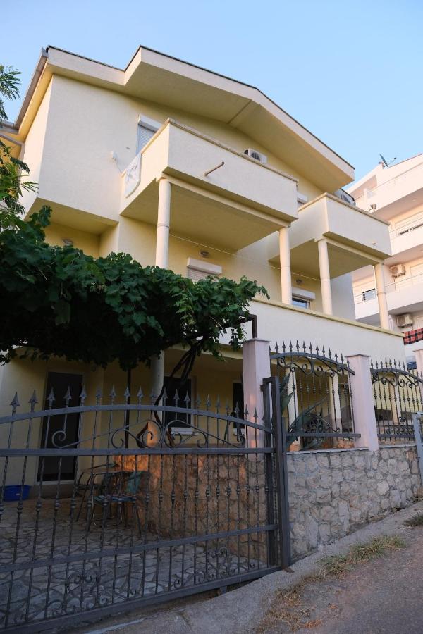 Apartments Jasmina Utjeha Zewnętrze zdjęcie
