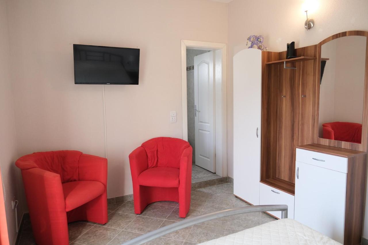 Apartments Jasmina Utjeha Zewnętrze zdjęcie