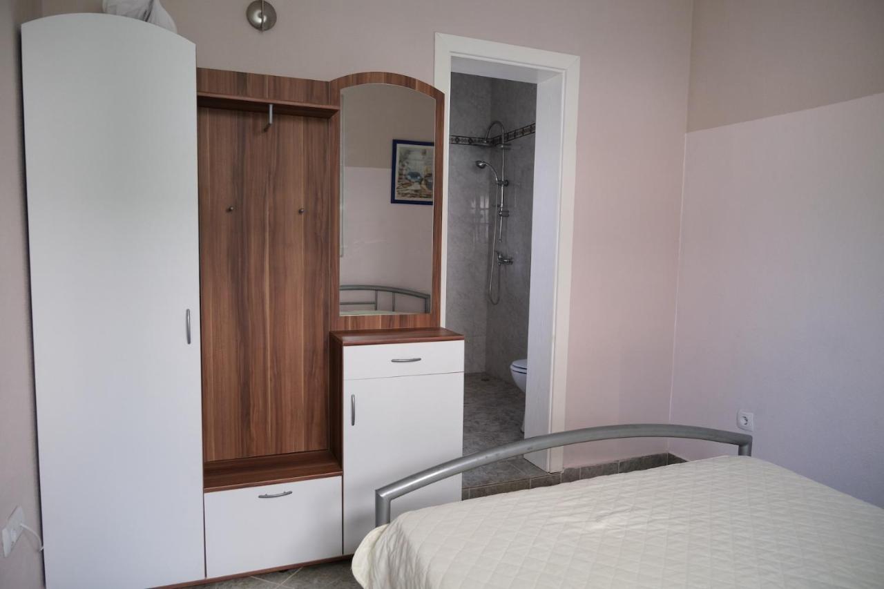 Apartments Jasmina Utjeha Zewnętrze zdjęcie